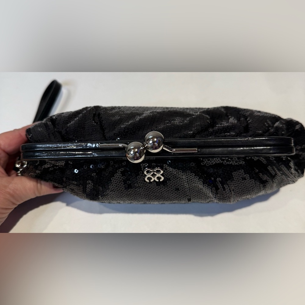 Coach Julia Limited Edition Black Sequin Kiss Lock Clutch 2011 44475 EUC - Picture 6 of 10